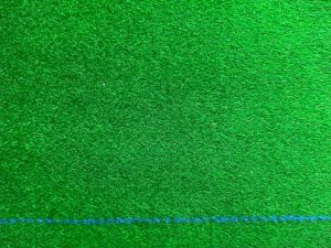 عکس ماهوت اسنوکر سم با دو خط آبی در قسمت پایین آن